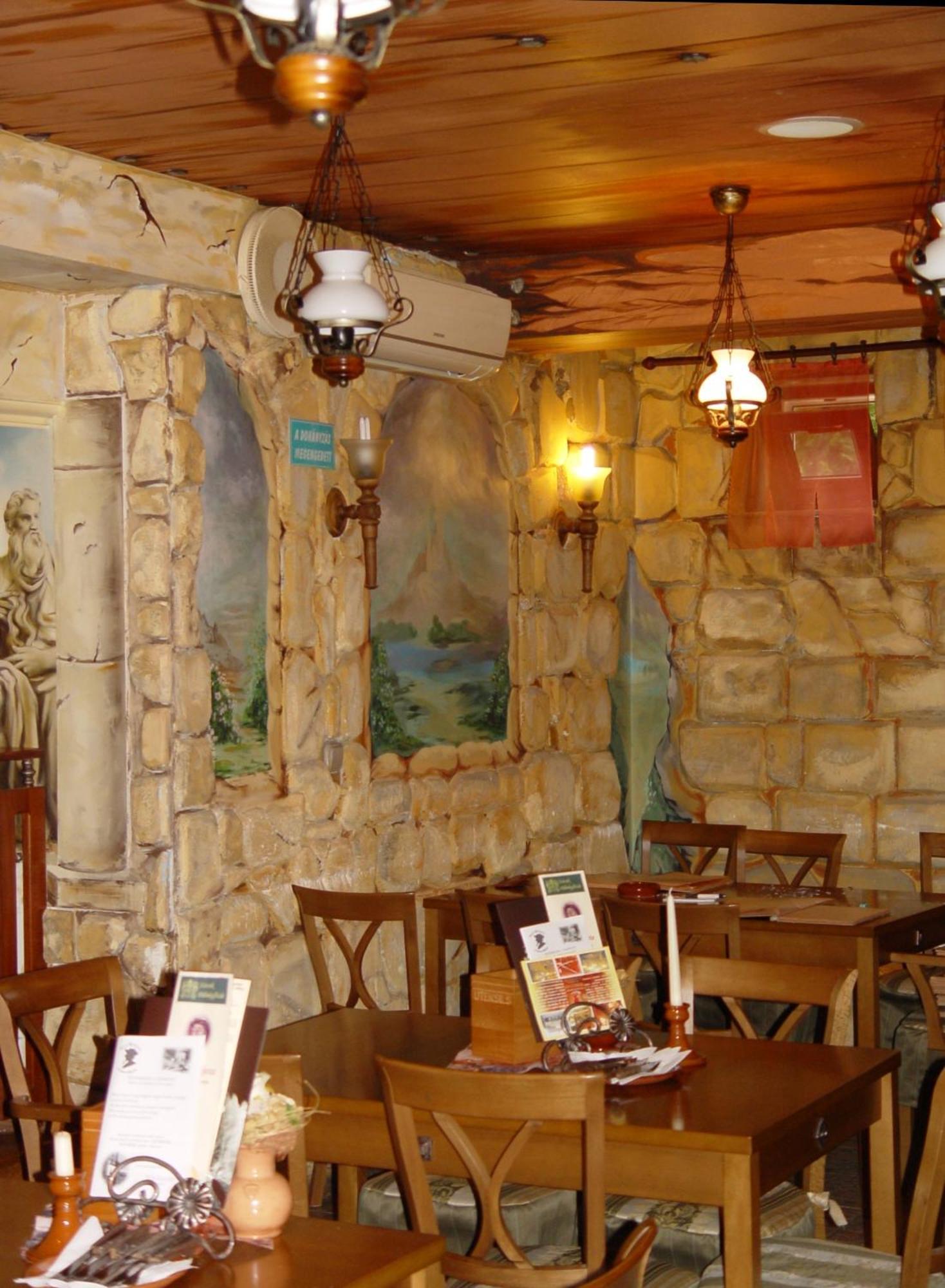 Hotel Don Quijote Koezepkori Panzio Es Etterem Lenti Zewnętrze zdjęcie