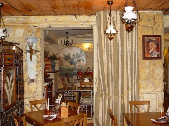 Hotel Don Quijote Koezepkori Panzio Es Etterem Lenti Zewnętrze zdjęcie
